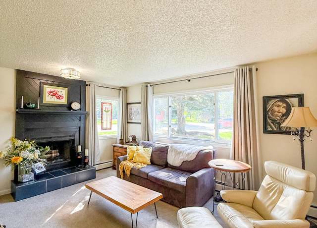 Property at 1661 Eastridge Dr #101, Anchorage, AK 99501, 1 bed, 1 bath