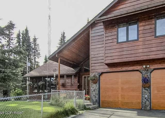 Property at 169 N Brentwood St, Soldotna, AK 99669, 4 beds, 3.5 baths