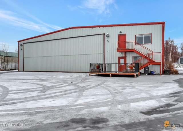 Property at 6690 E Beechcraft Rd, Wasilla, AK 99645, 2 beds, 2 baths