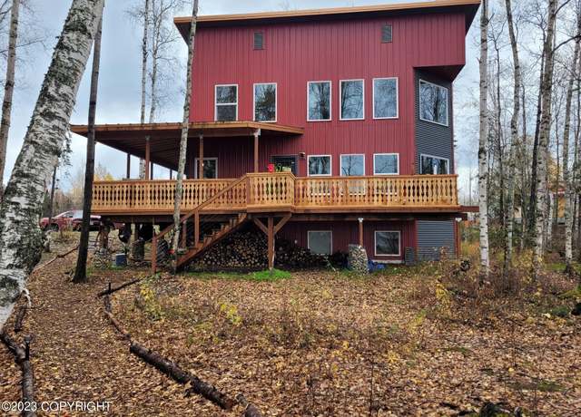 Property at 1000 N Satisfied Dr, Wasilla, AK 99623, 3 beds, 3 baths
