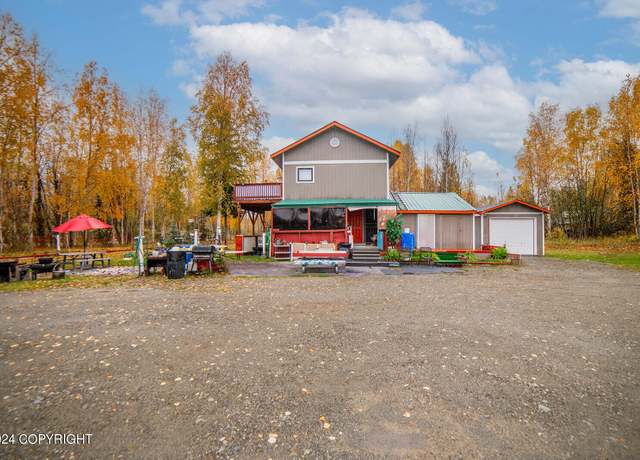 Property at 13600 Maplewood Dr, Wasilla, AK 99623, 2 beds, 1 bath