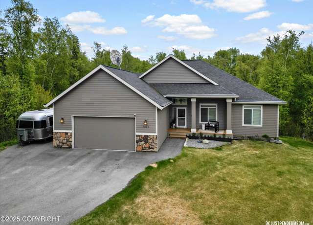 Property at 7658 E Wolf Creek Rd, Wasilla, AK 99654, 4 beds, 3 baths