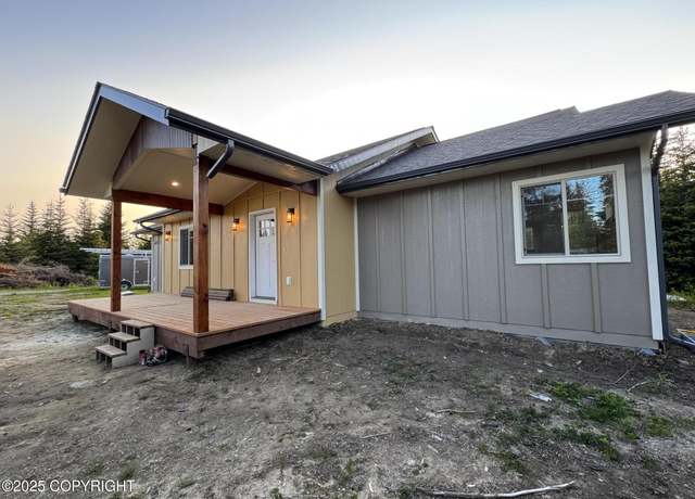 Property at 34427 Birch St, Anchor Point, AK 99556, 3 beds, 2 baths