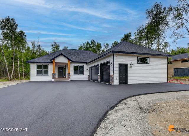 Property at 2025 W Cashatt Ave, Wasilla, AK 99645, 4 beds, 2.5 baths