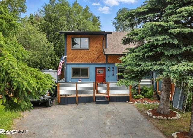 Property at 3413 Grissom Cir, Anchorage, AK 99517, 4 beds, 2 baths