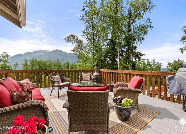 Property at 10409 Stewart Dr, Eagle River, AK 99577, 4 beds, 3.5 baths