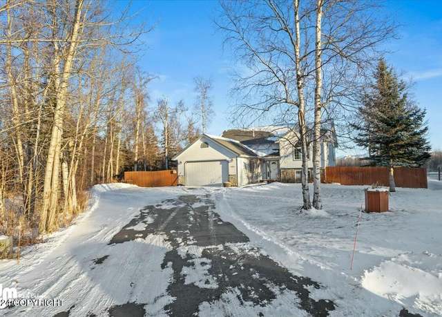 Property at 2997 N Woodfield Park Cir, Wasilla, AK 99654, 4 beds, 3 baths