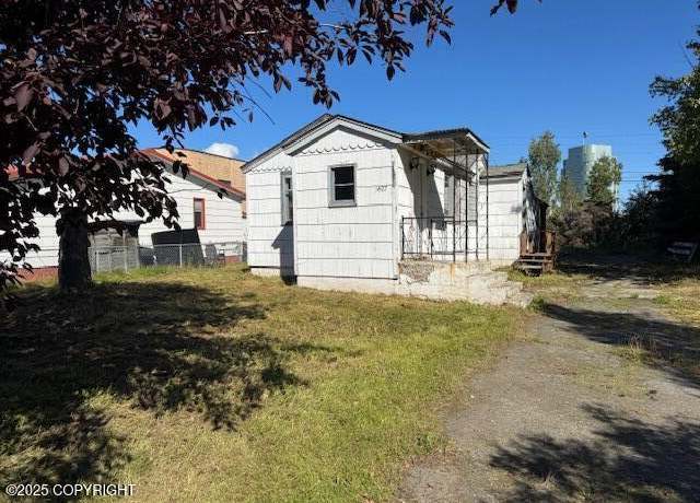 Property at 1407 W 33rd Ave, Anchorage, AK 99503, 3 beds, 2 baths