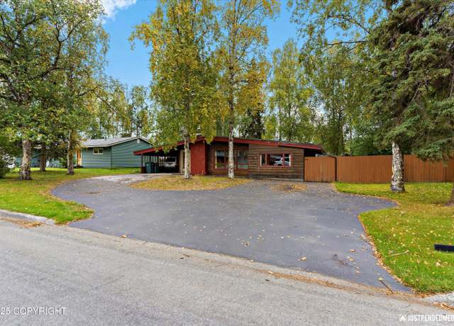 Property at 1410 Turpin St, Anchorage, AK 99504, 3 beds, 2 baths
