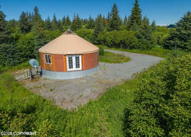 Property at 31862 Whiskey Gulch St, Anchor Point, AK 99556, 1 bed