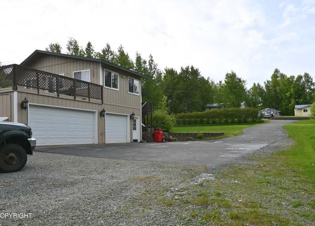 Property at 5450 E Alder Dr, Wasilla, AK 99654, 4 beds, 2 baths
