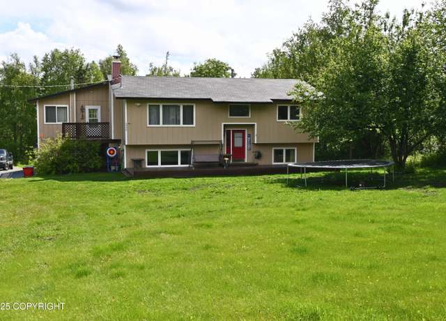 Property at 5450 E Alder Dr, Wasilla, AK 99654, 4 beds, 2 baths