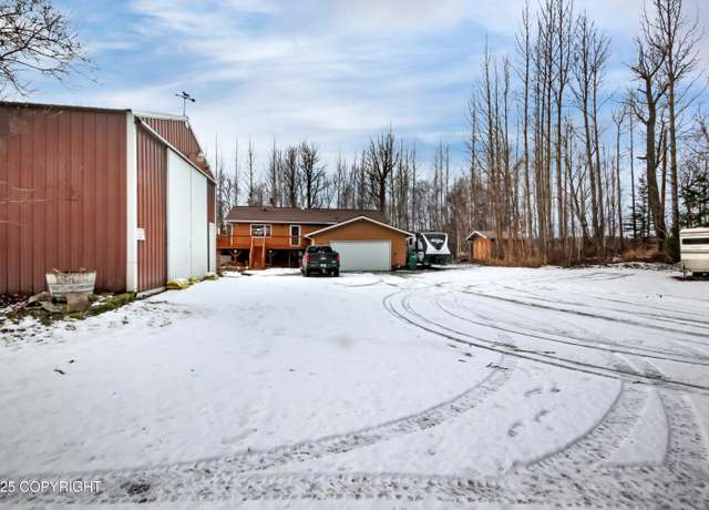 Property at 12300 E Biscane Dr, Palmer, AK 99645, 3 beds, 3 baths