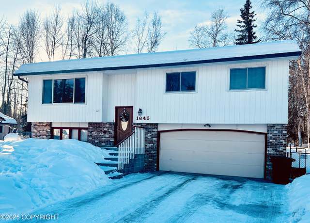 Property at 1645 Madison Dr, Fairbanks, AK 99709, 3 beds, 2 baths