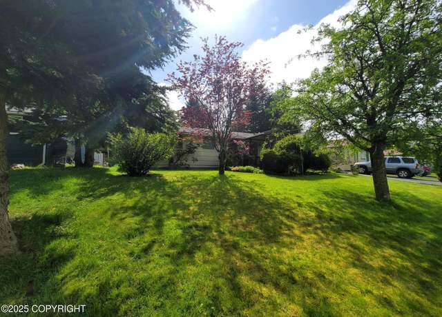 Property at 223 Lakeview Dr, Sitka, AK 99835, 3 beds, 1 bath