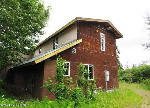 Property at 55220 Benjamin Ave, Homer, AK 99603, 2 beds, 3 baths