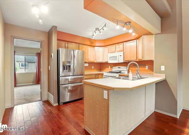 Property at 2603 Easthaven Cir Unit 10B, Anchorage, AK 99508, 3 beds, 2 baths