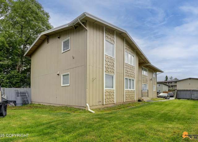 Property at 3721 (Core Court) Ct, Anchorage, AK 99502, 9 beds, 4 baths