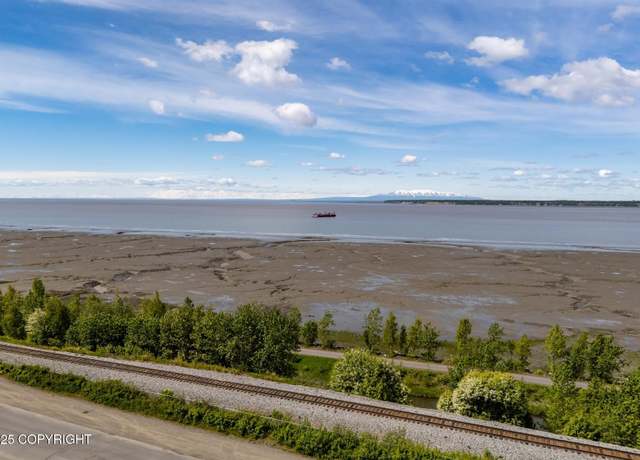 Property at 824 O Pl, Anchorage, AK 99501, 2 beds, 1.5 baths