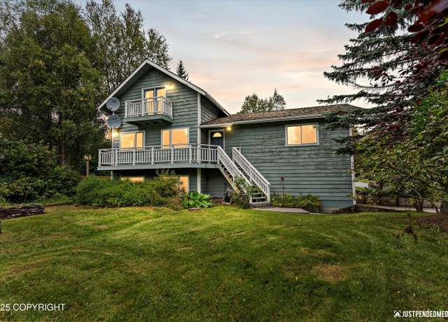 Property at 8000 Summerset Dr, Anchorage, AK 99518, 4 beds, 3 baths