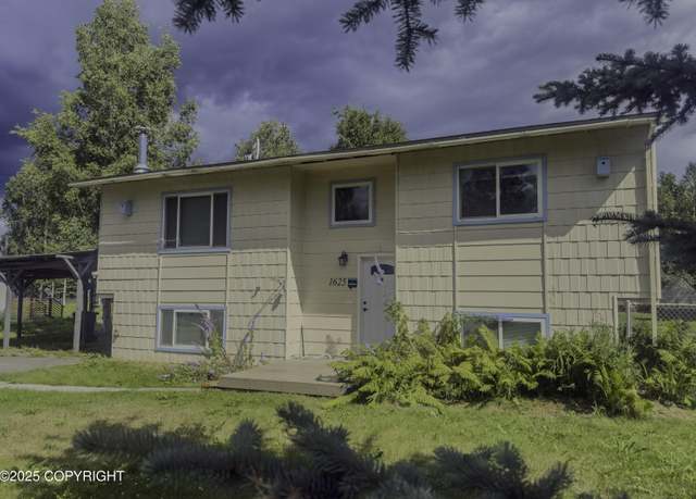 Property at 1625 S Abby Blvd, Wasilla, AK 99654, 4 beds, 2 baths