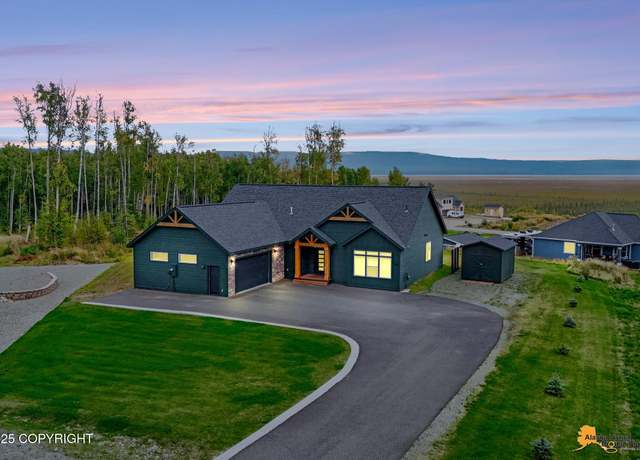 Property at 962 W Berry Cir, Wasilla, AK 99654, 3 beds, 3 baths