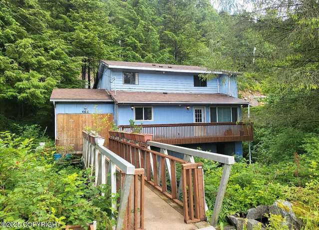Property at 464 Schoenbar Rd, Ketchikan, AK 99901, 5 beds, 2 baths
