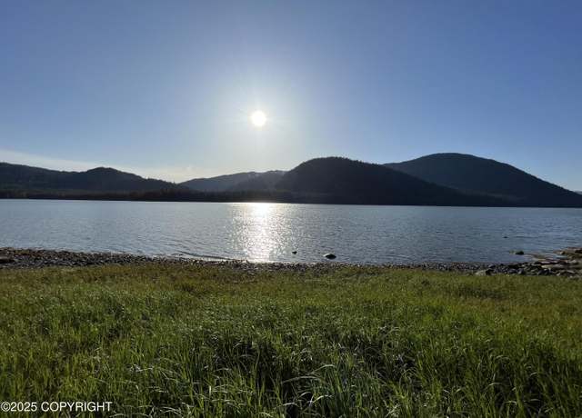 Property at 52 Blueberry Ln, Petersburg, AK 99833