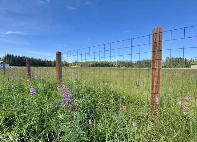 Property at 35620 Robinson Loop Rd, Sterling, AK 99672