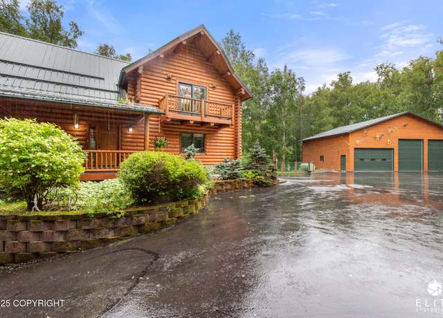 Property at 1070 W Gail Dr, Wasilla, AK 99654, 3 beds, 3 baths