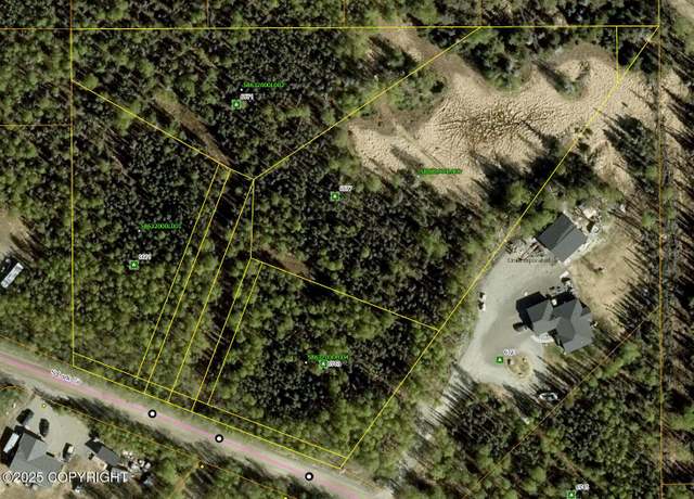 Property at 6661 S Lark Cir, Wasilla, AK 99623