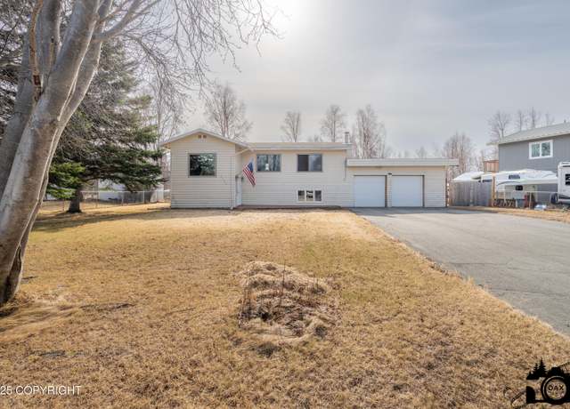 Property at 4956 E Rhubarb Cir, Wasilla, AK 99654, 3 beds, 2 baths