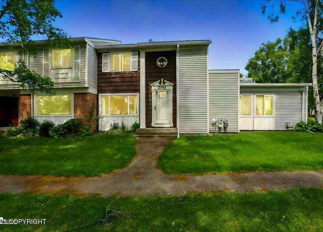 Property at 3305 Mount Vernon Ct Unit 4E, Anchorage, AK 99503, 3 beds, 1.5 baths