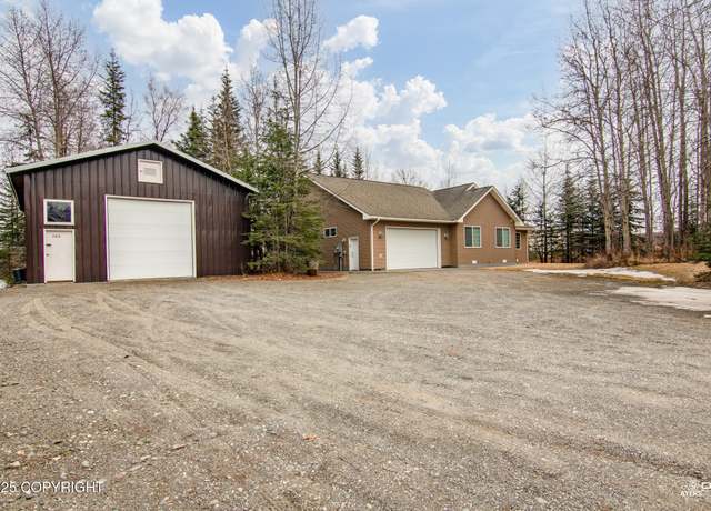 Property at 286 S Fireweed St, Soldotna, AK 99669, 3 beds, 2 baths