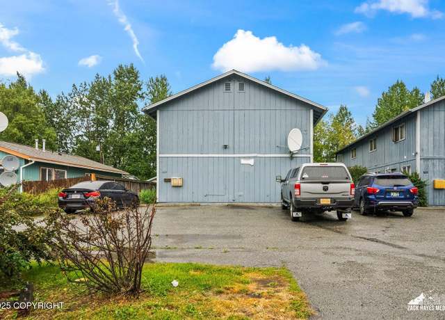 Property at 917 E 45th Ct, Anchorage, AK 99503, 8 beds, 4 baths