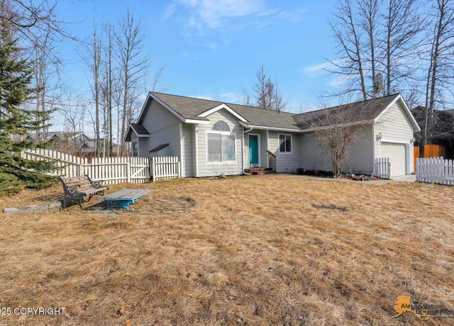 Property at 111 E Glen Cir, Wasilla, AK 99654, 3 beds, 2 baths