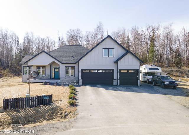 Property at 11802 E Pella Cir, Palmer, AK 99645, 4 beds, 3 baths