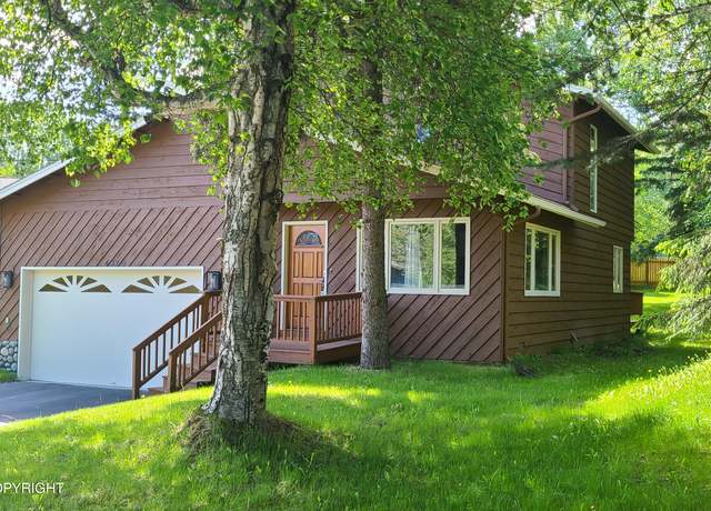 Property at 4320 Seeley Cir, Anchorage, AK 99502, 4 beds, 3.5 baths