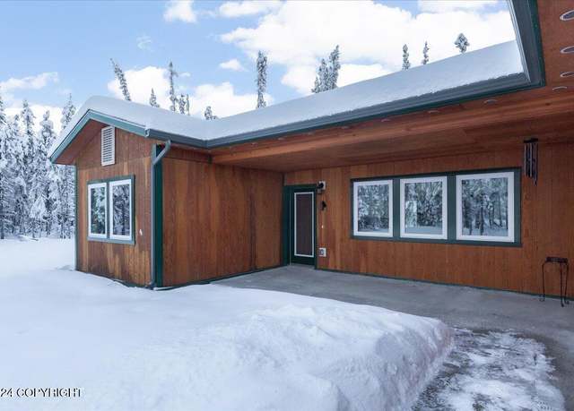 Property at 3635 Preston Dr, North Pole, AK 99705, 3 beds, 2 baths