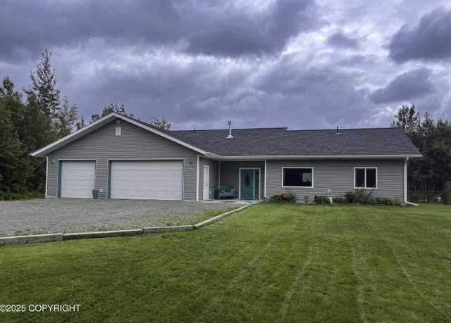 Property at 10161 E Puffin Dr, Palmer, AK 99645, 3 beds, 2 baths