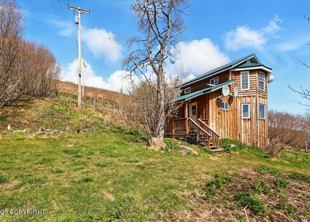 Property at 35735 Cloverdale Cir, Homer, AK 99603, 1 bed, 1 bath