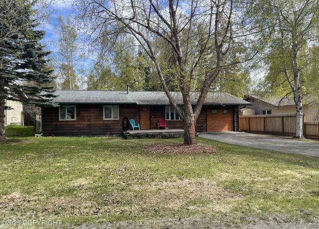 Property at 6941 Crawford St, Anchorage, AK 99502, 3 beds, 1 bath