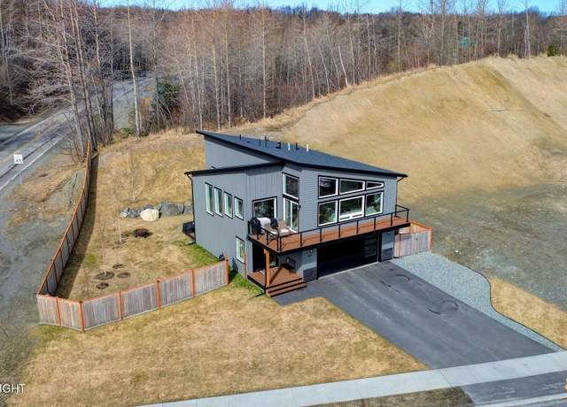 Property at 8876 Beck's View Cir, Anchorage, AK 99502, 4 beds, 2.5 baths