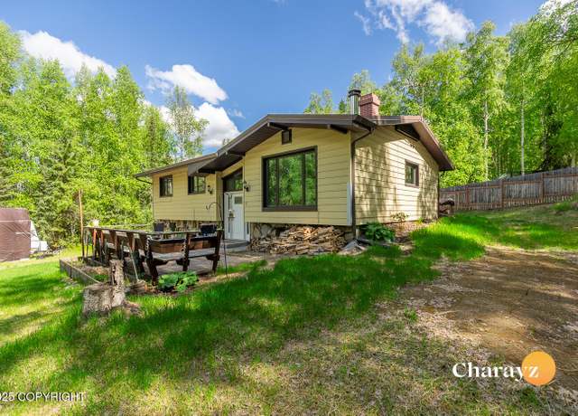 Property at 718 Old Steese Hwy, Fairbanks, AK 99712, 3 beds, 3 baths