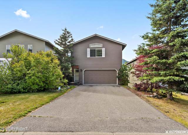Property at 19700 Highland Ridge Dr, Eagle River, AK 99577, 4 beds, 2 baths