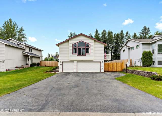 Property at 1105 W Granville St, Palmer, AK 99645, 3 beds, 3 baths