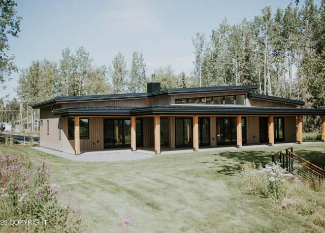 Property at 1308 Cunningham Ct, Kenai, AK 99611, 4 beds, 4.5 baths