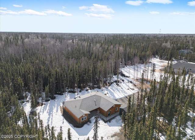 Property at 3635 Preston Dr, North Pole, AK 99705, 3 beds, 2 baths