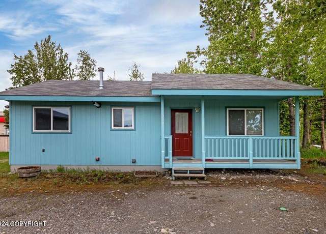 Property at 230 E Susitna Ave, Wasilla, AK 99654, 2 beds, 1 bath