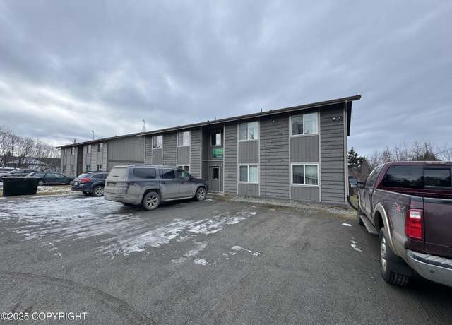 Property at 135 Lee Dr, Homer, AK 99603, 8 beds, 4 baths